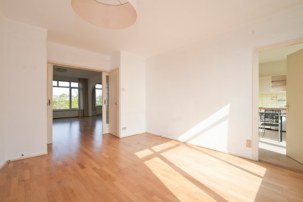 Medium property photo - Spaarwaterstraat 42, 2593 RN The Hague